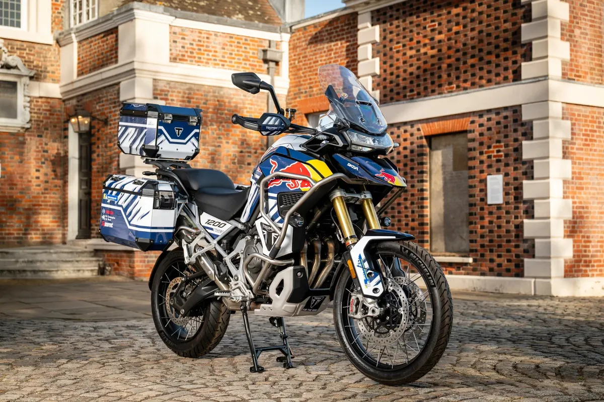 Сэм Сандерленд попытается установить мировой рекорд на Triumph Tiger 1200 Rally Explorer — фото 2