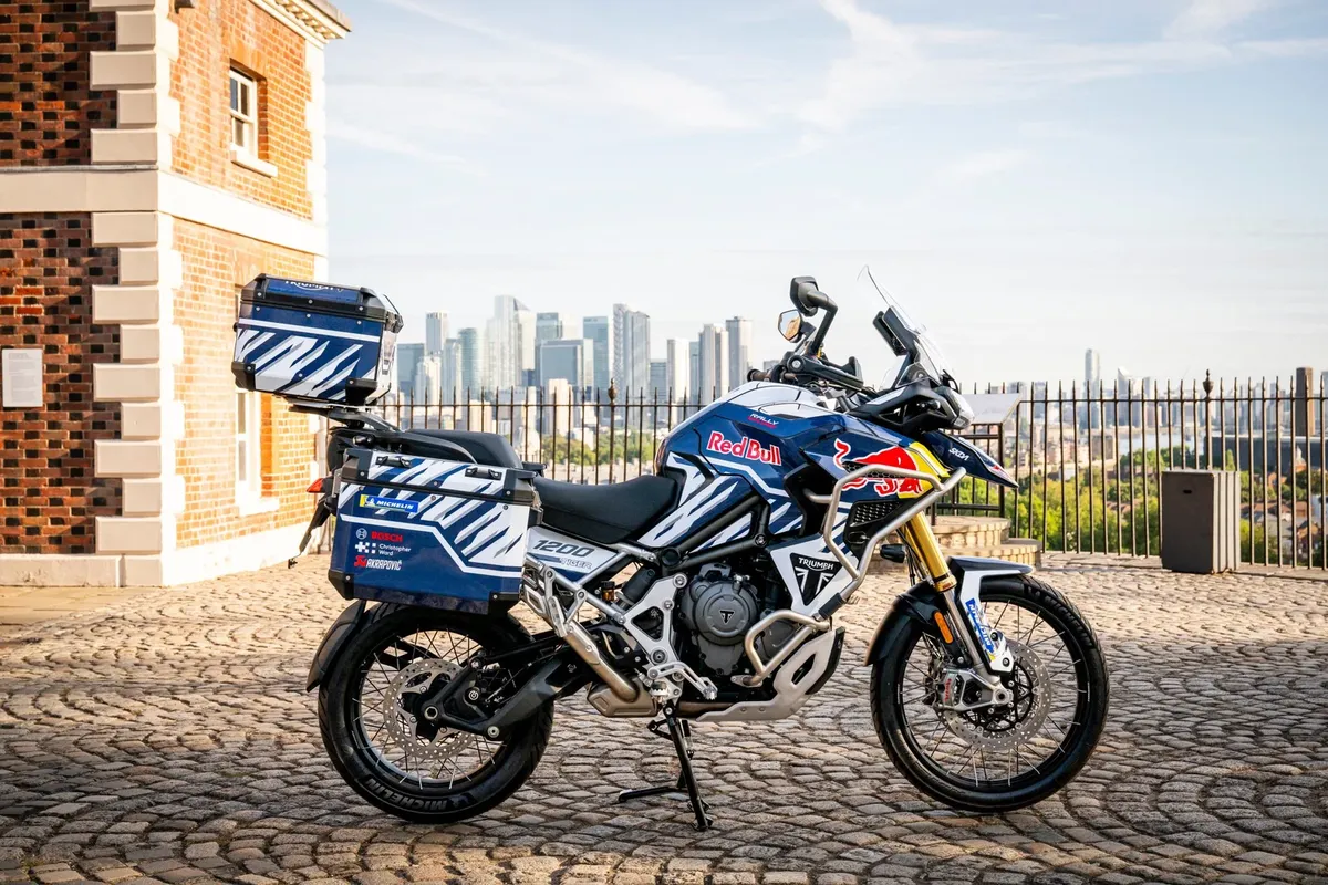 Сэм Сандерленд попытается установить мировой рекорд на Triumph Tiger 1200 Rally Explorer — фото 3