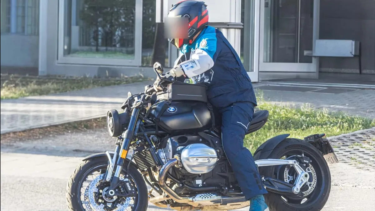 BMW R20 замечен на тестах. Двухлитровый монстр перешёл от концепта к почти серийной версии — фото 4