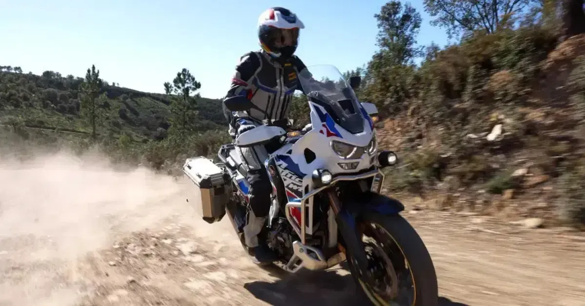 Honda Africa Twin V3 с электрическим компрессором: это революция в классе макси-эндуро?