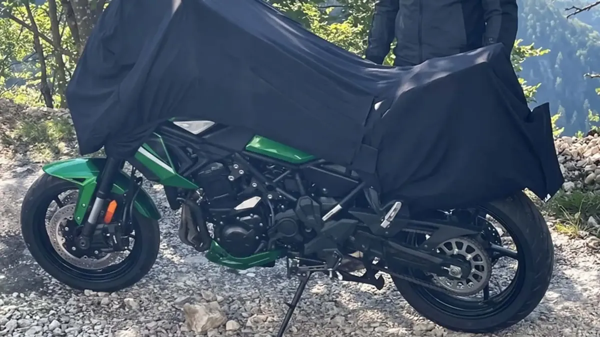 Kawasaki Versys 900 замечен на испытаниях. Новый мотоцикл Team Green на подходе