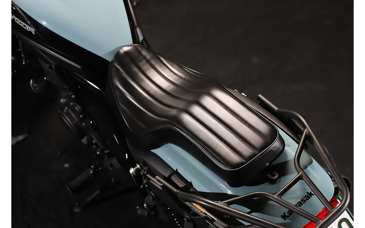 Владельцы Kawasaki Eliminator получили новый вариант кастомного сиденья с запуском GOODSEAT COBRA — фото 4