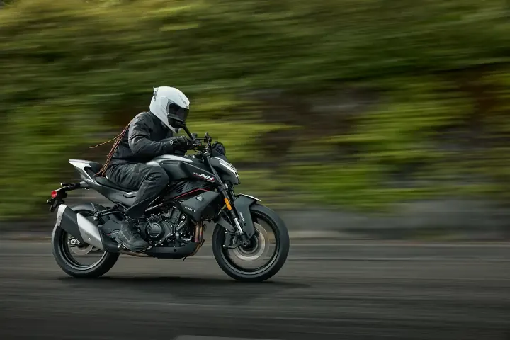 Галерея CFMOTO 450NK 2027 модельного года — фото 4