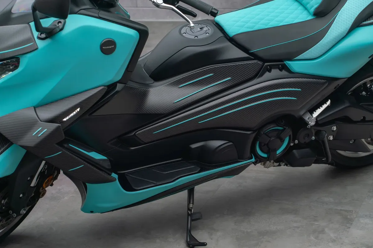 Тюнинг-ателье Mansory взялось за двухколёсную технику с кастомом Yamaha TMAX 560 — фото 3