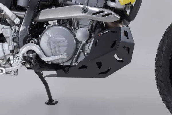Suzuki DR-Z4S привлекает внимание SW-Motech — фото 3