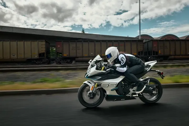Галерея CFMOTO 450SS 2027 модельного года — фото 3