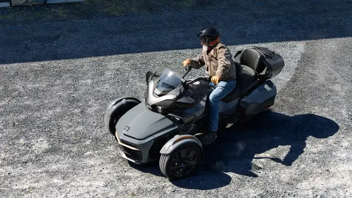 Галерея Can-Am Spyder F3-S, F3-T и F3 Limited 2027 модельного года — фото 2