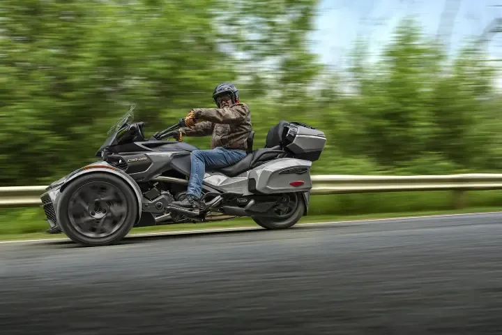 Галерея Can-Am Spyder F3-S, F3-T и F3 Limited 2027 модельного года — фото 4