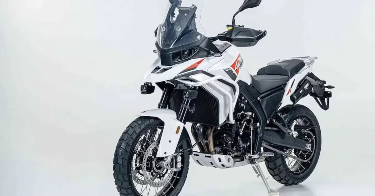 ZXMoto 820X: окончательная версия китайского адвенчера с трёхцилиндровым двигателем