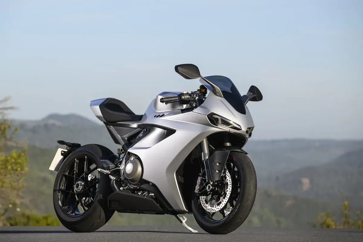 Norton Manx R стал первым серийным мотоциклом с ДВС, получившим дизайнерскую премию IDEA — фото 3