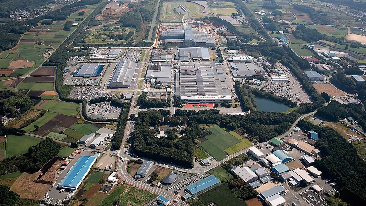 Возобновление производства мотоциклов на крупном заводе Honda в Кумамото
