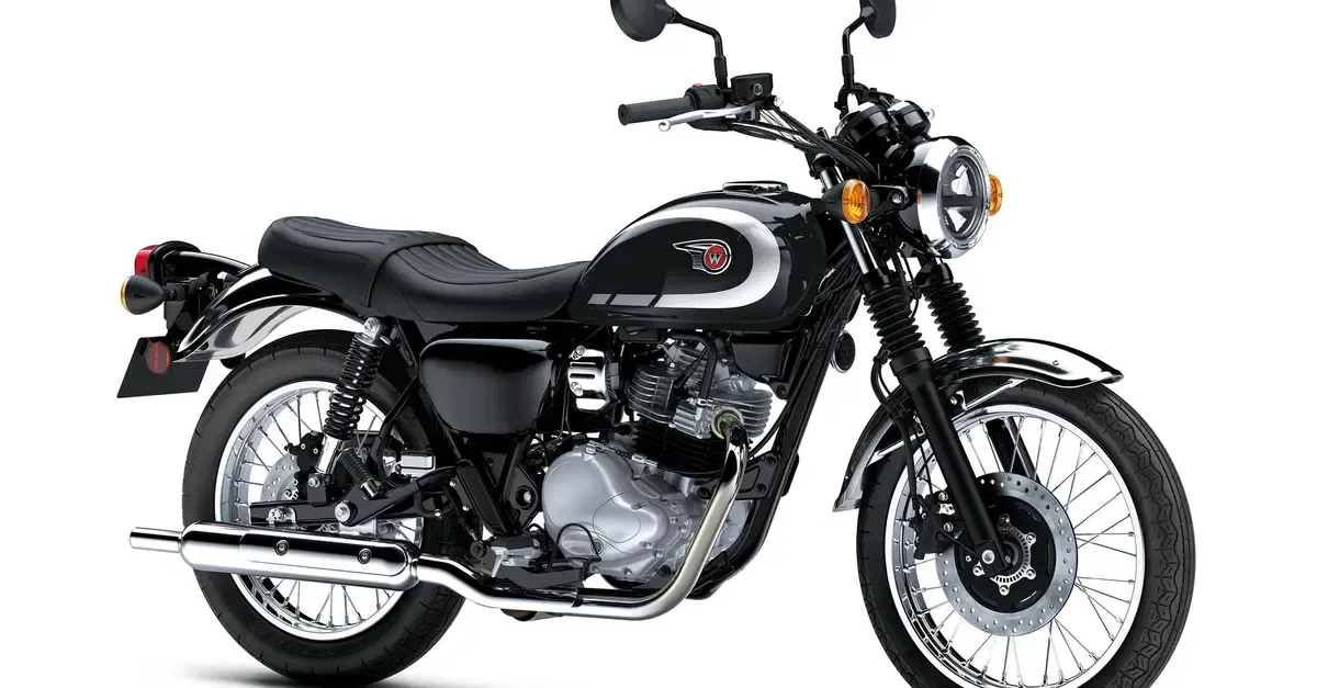 Kawasaki Meguro S1 и W230 модельного года 2027: классическая пара обновляется новым цветом Ebony