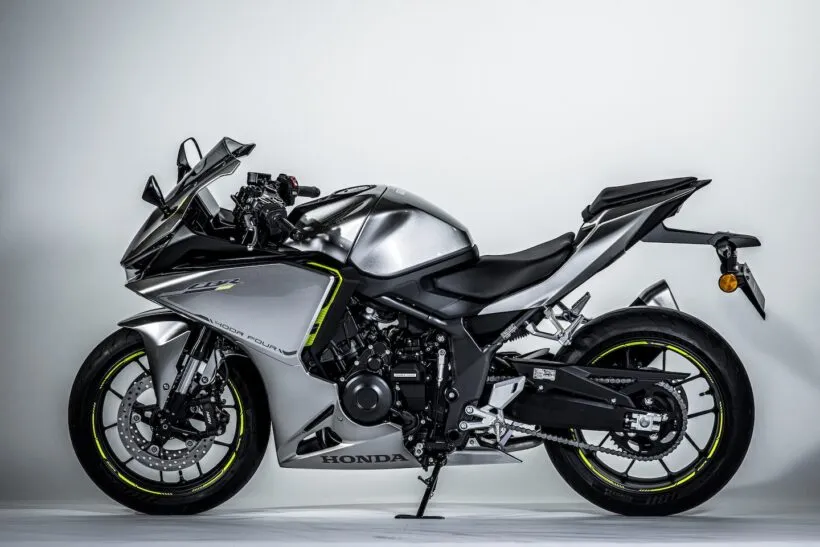 Honda представляет концепты CB400 Super Four и CBR400R с системой E-Clutch на выставке в Осаке 2026 — фото 2