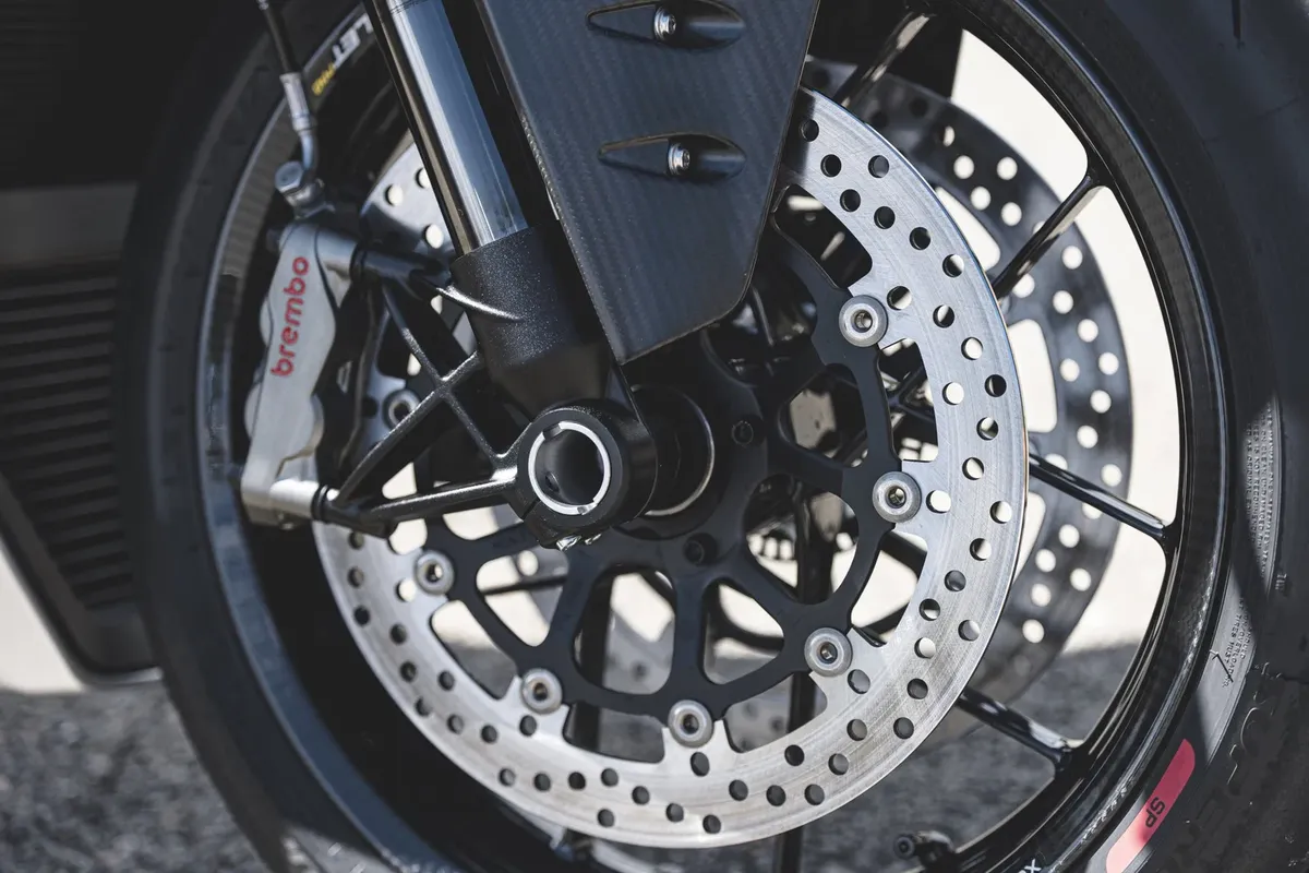 Norton Manx R: какую версию выбрать — Base, Apex, Signature или First Edition? — фото 2