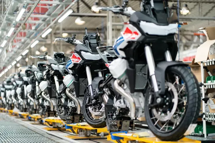 GMG 2026: Открытие нового завода Moto Guzzi и 105-летие бренда — фото 2