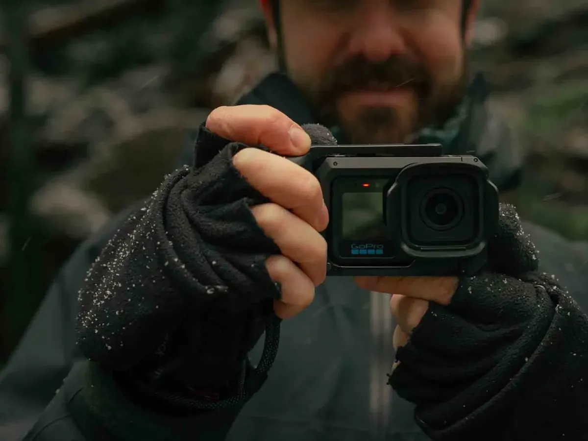 GoPro переходит под контроль AI-компании и видеоблогера: акции взлетели — фото 2