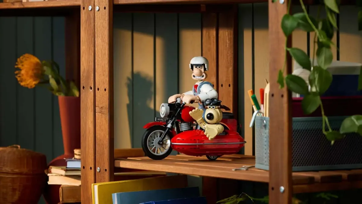 Набор LEGO с мотоциклом и коляской Уоллеса и Громита? Мы за!