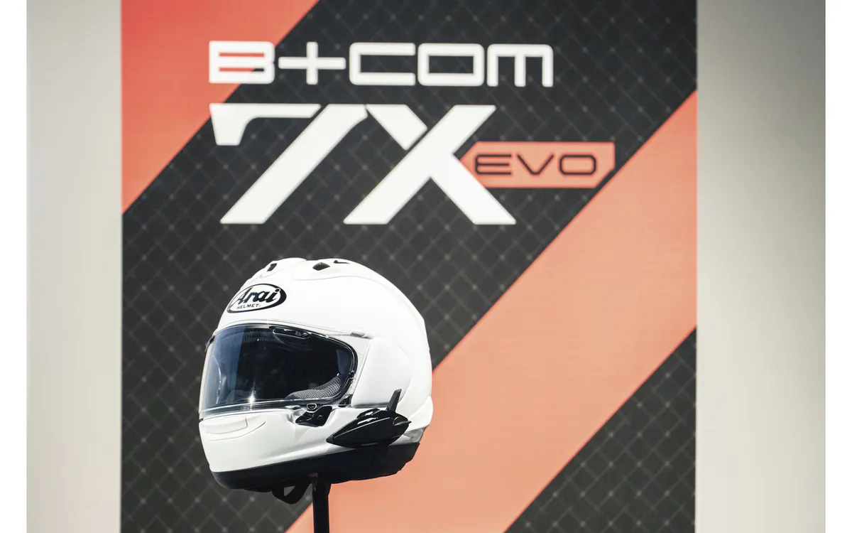 B+COM 7X EVO: новый флагманский мотоциклетный интерком с технологией B+FLEX и звуком от Pioneer