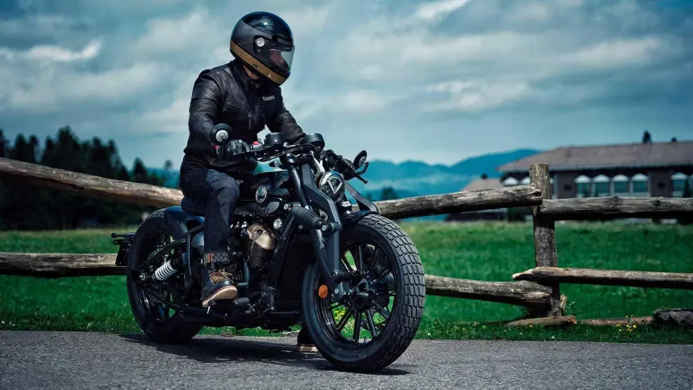 Benda Napoleon Bob 125: V-Twin боббер теперь доступен и для категории A1 — фото 4