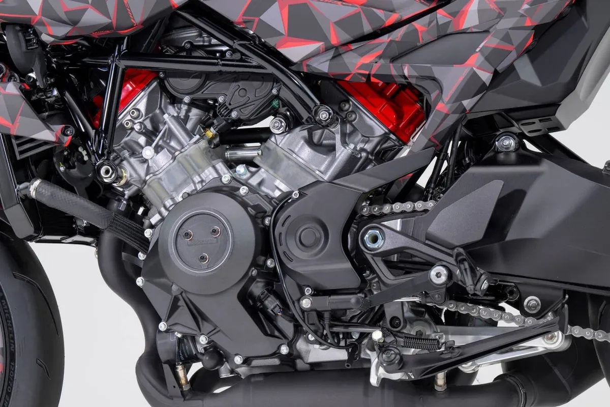 Honda делает V3, а теперь ZXMoto хочет создать двигатель V5! — фото 3