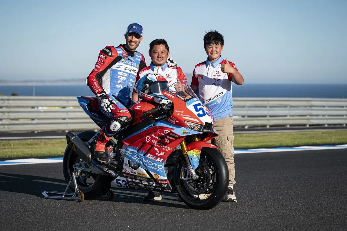 Honda делает V3, а теперь ZXMoto хочет создать двигатель V5! — фото 4