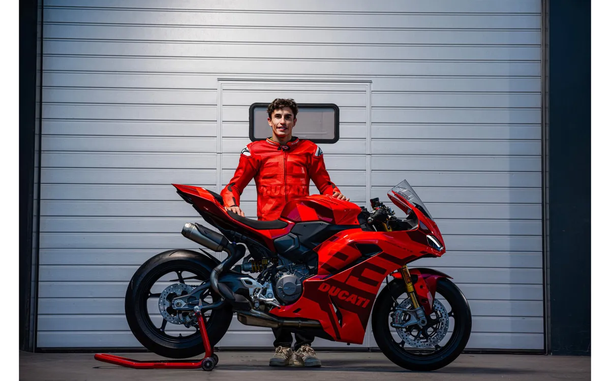 Ducati выпускает два специальных Panigale V2, посвящённых гонщикам MotoGP, цена — 2,84 млн иен — фото 2