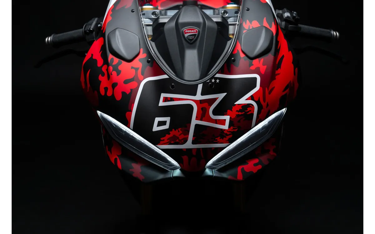 Ducati выпускает два специальных Panigale V2, посвящённых гонщикам MotoGP, цена — 2,84 млн иен — фото 4