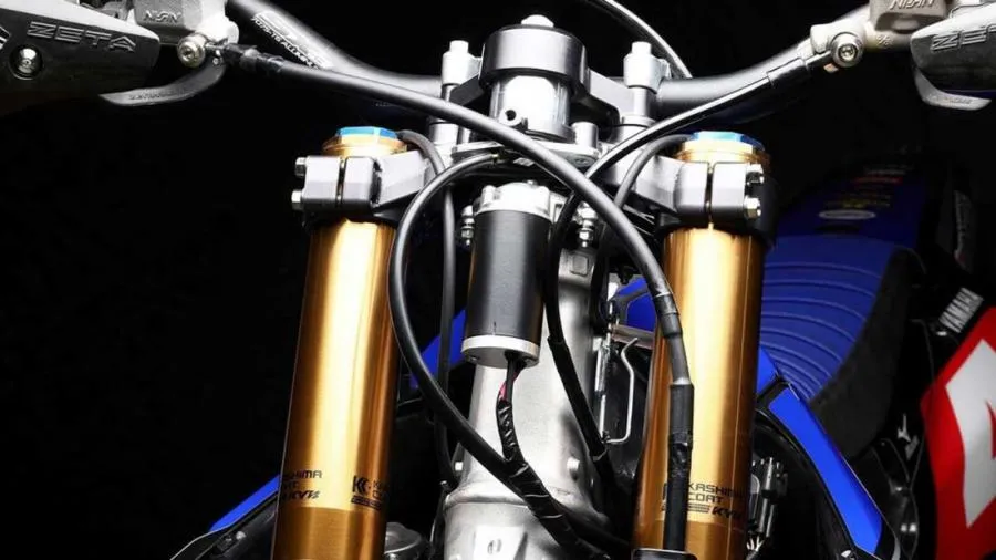 Yamaha разрабатывает электроусилитель руля для мотоциклов