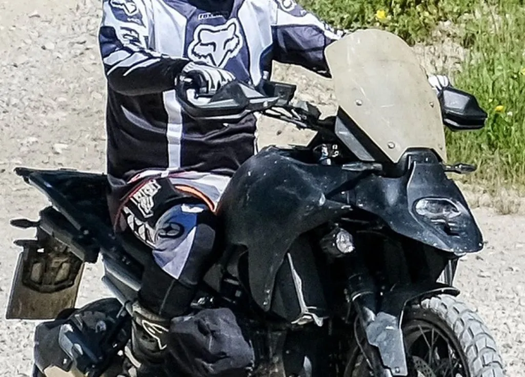 BMW Motorrad готовит три новых флагманских GS: R1300 GS, R1400 GS и M1300 GS — фото 2