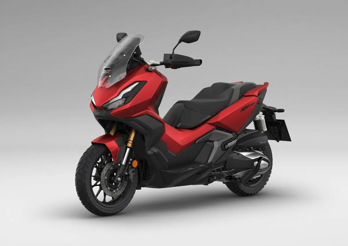 Honda ADV350 и NT1100 получили премию Red Dot Design Awards