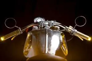 Сделано в тюрьме: кастомные Royal Enfield от Wannabe-Choppers — фото 4