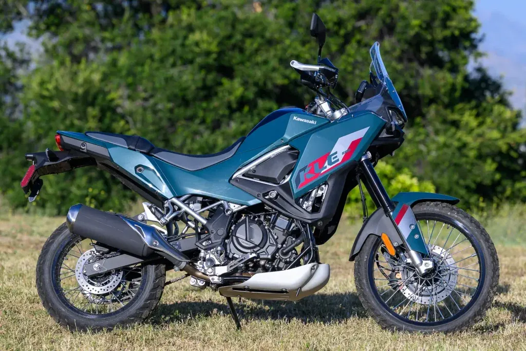 Обзор Kawasaki KLE500 SE 2026 года: 17 фактов — фото 4