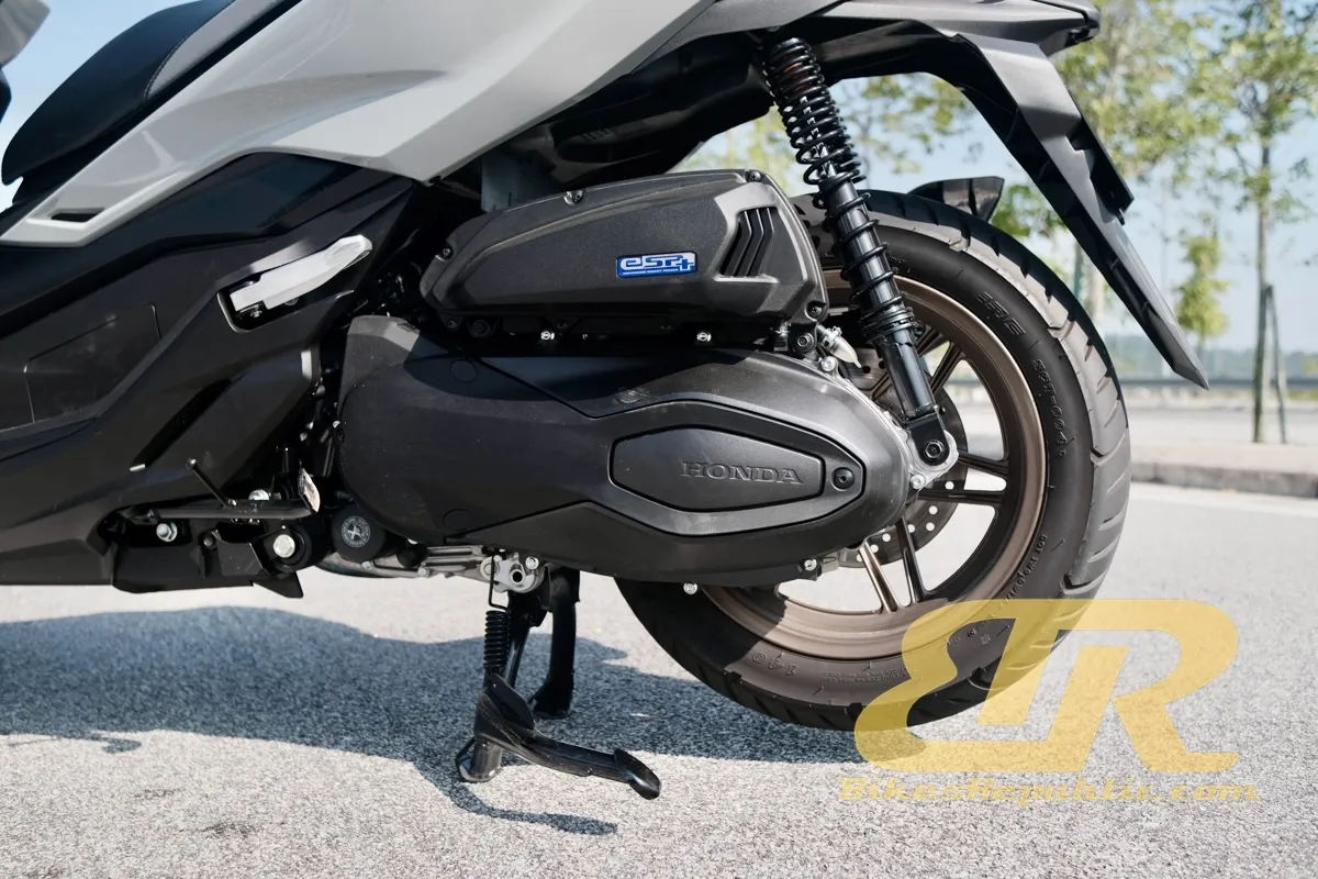Honda NSS250 2025: японский ответ китайским скутерам в сегменте 250 куб. см — фото 3