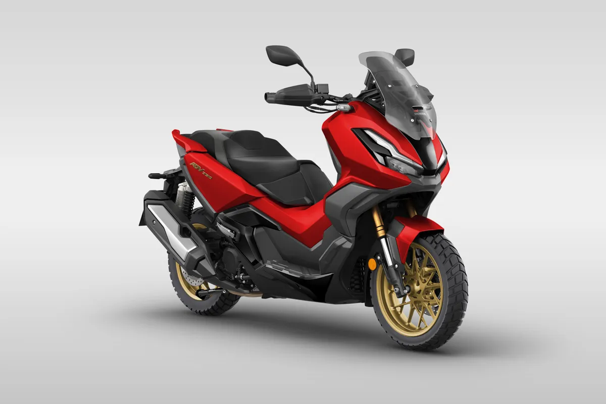 Обновлённый Honda ADV350 2025: больше технологий и комфорта для приключений
