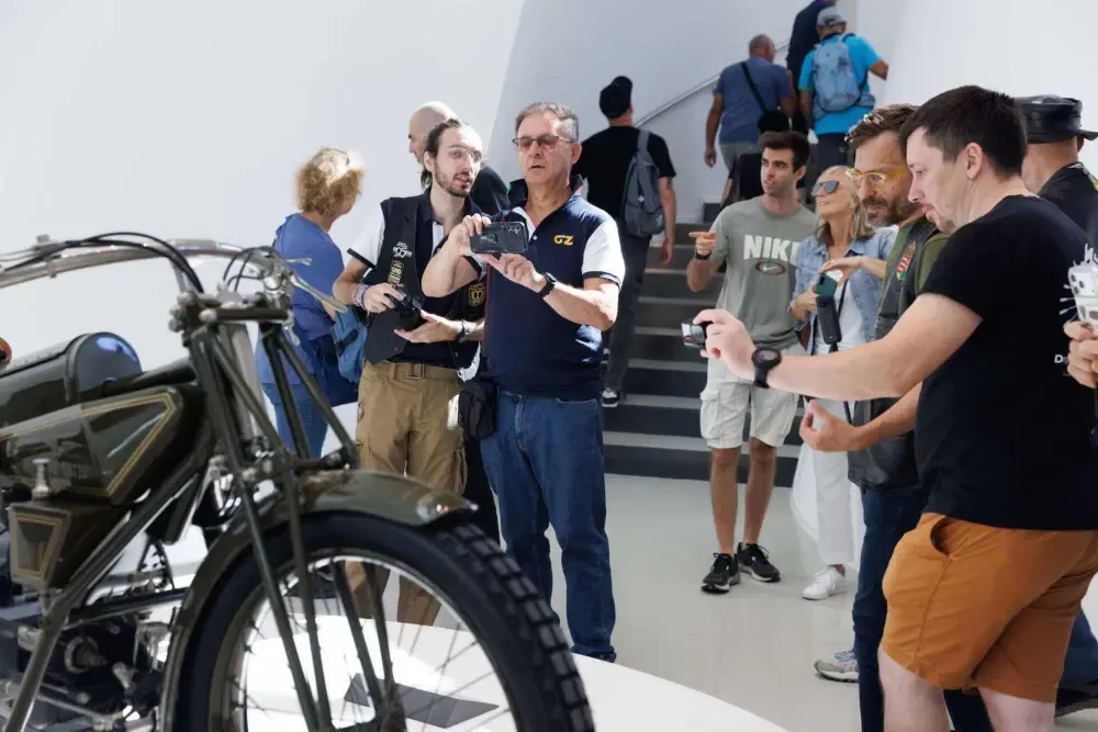 Более 60 000 энтузиастов в Манделло на Всемирных днях Moto Guzzi 2026 — фото 2