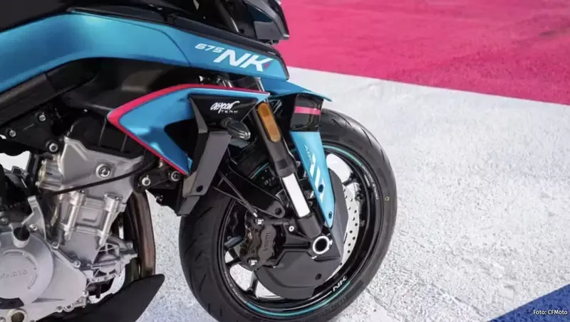 CFMoto 675 NK Aspar Edition: лимитированная версия в честь побед в Moto3 — фото 3
