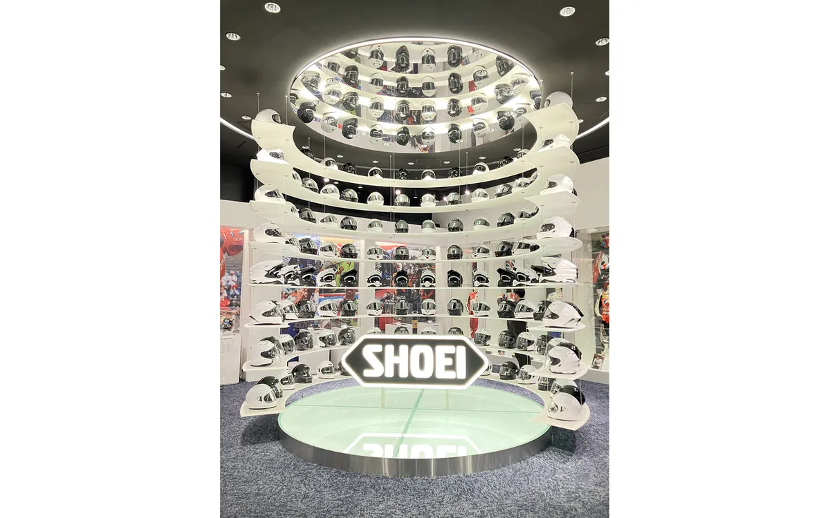 SHOEI открывает опытную площадку HELMET PARK в Ибараки: музей, симулятор MotoGP и пиццерия — фото 2