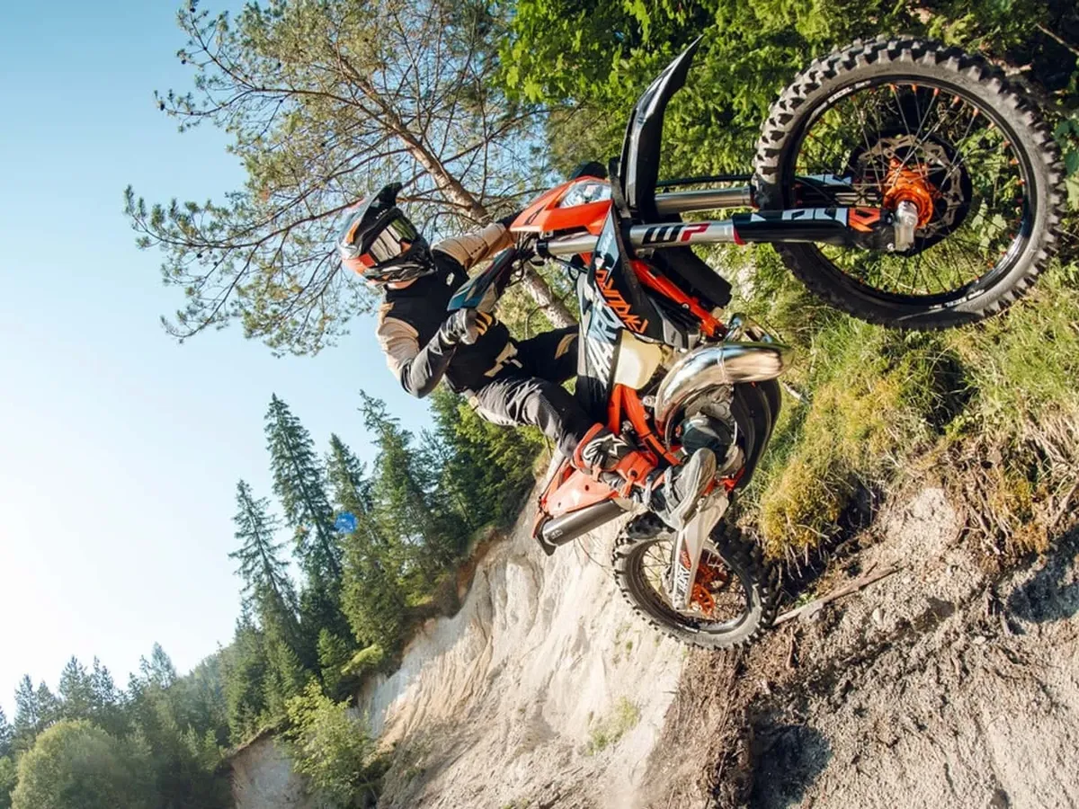 KTM представляет новый кроссовый мотоцикл, способный покорить любой подъём — фото 2