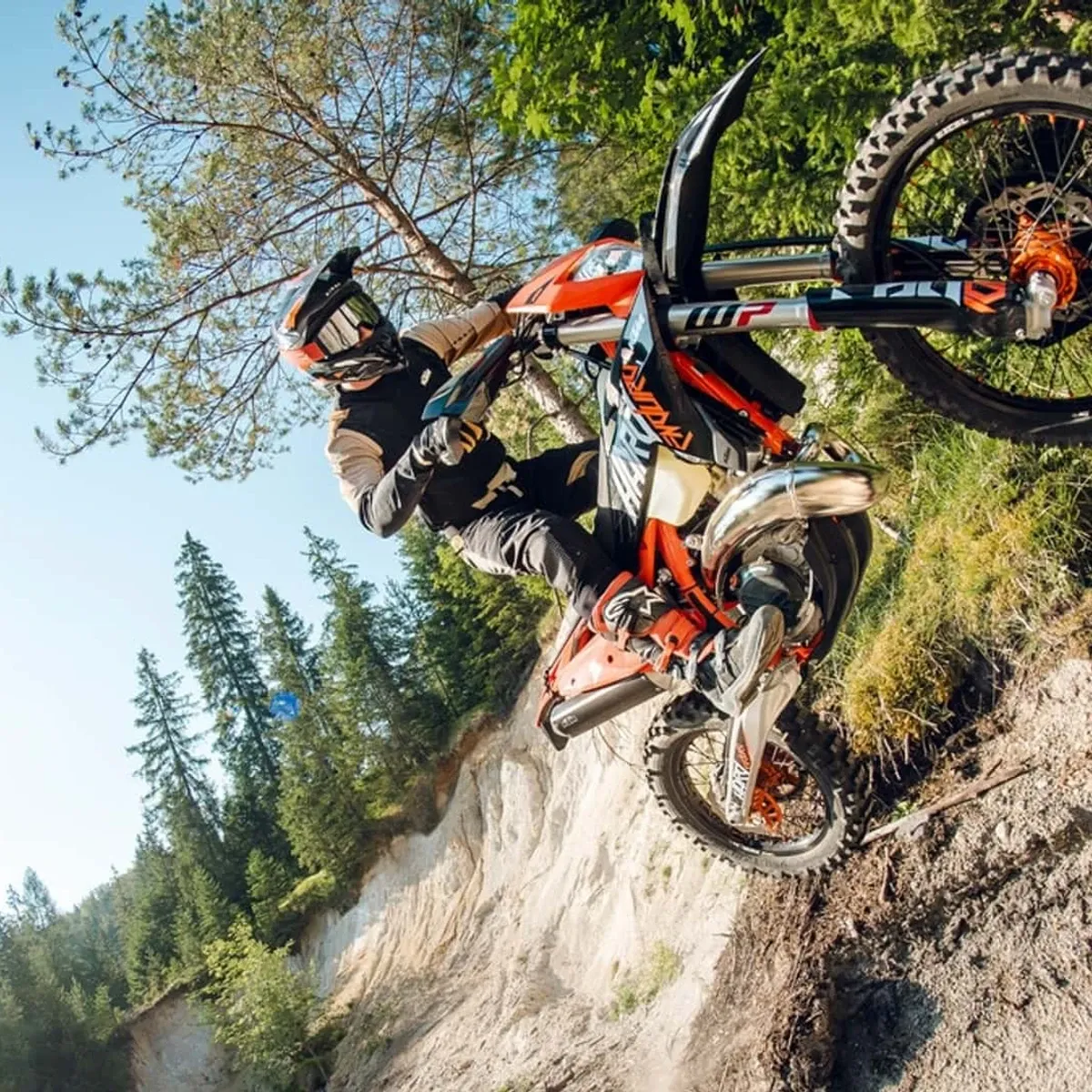 KTM представляет новый кроссовый мотоцикл, способный покорить любой подъём — фото 3