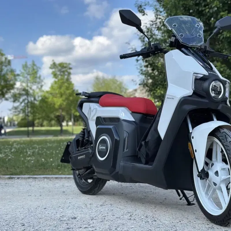 Nerva Spark: два высокотехнологичных электрических скутера... по низкой цене! — фото 2