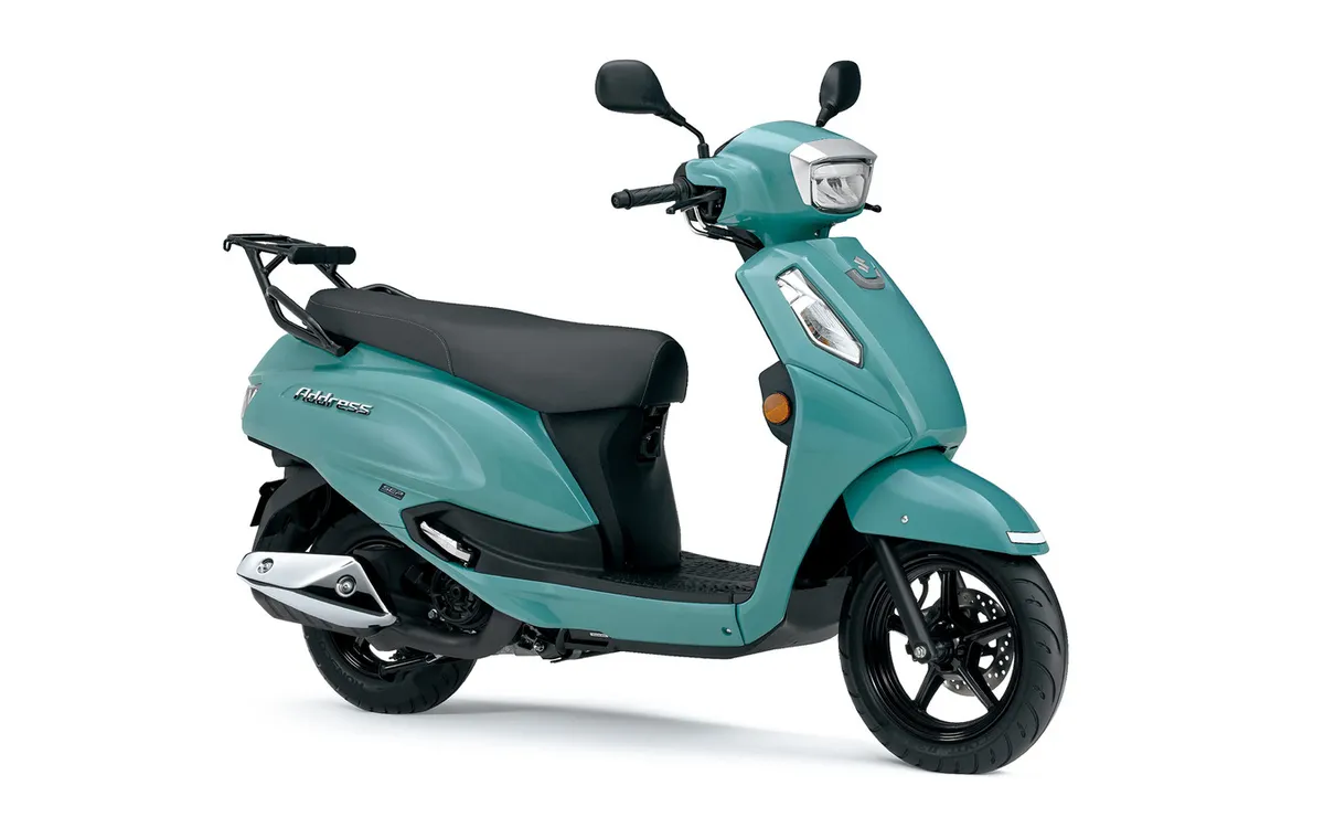 Новые 125-кубовые скутеры от 300 000 рублей: полный обзор 13 моделей Suzuki, Honda и Yamaha — фото 2
