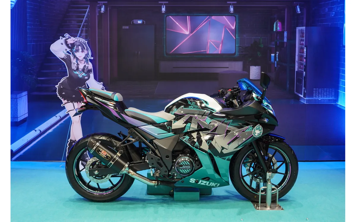 Специальный Suzuki GSX250R [Chihaya Remix] в коллаборации с VTuber: премьера на Осака Мотоциклетном Шоу 2026