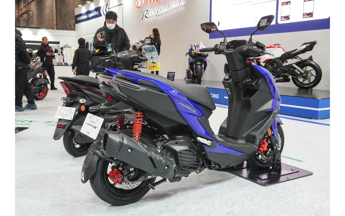 Новый Yamaha Sigmas X с дизайном «молния» представлен в Японии: продажи начнутся летом 2026 года