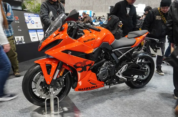 Сюрприз от Suzuki — новый «ярко-оранжевый» GSX-8R! Официальное объявление в ближайшее время... Мотосалон в Осаке 2026 — фото 3