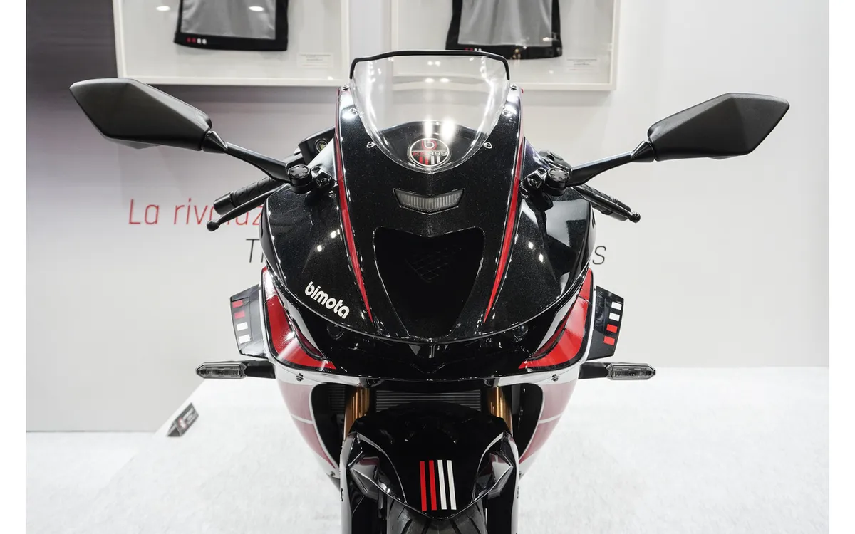 Bimota KB399 с 4-цилиндровым двигателем Kawasaki объёмом 400 куб. см выйдет в Японии весной 2027 года — фото 3