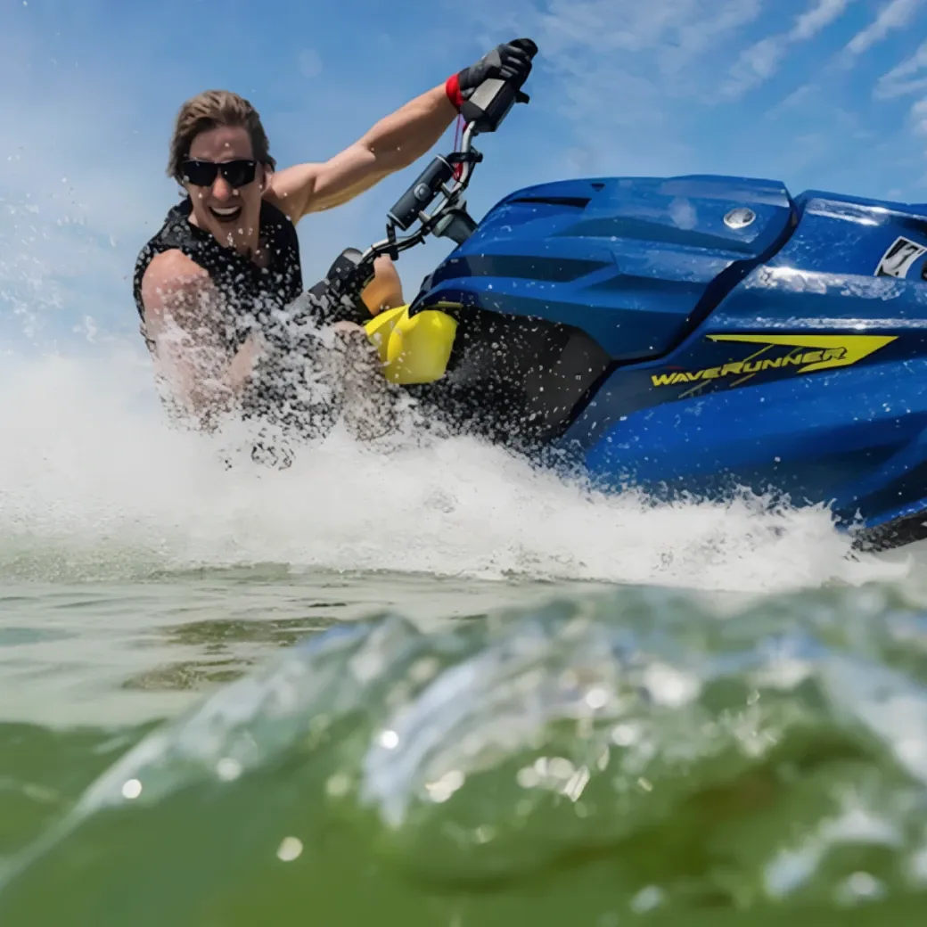Yamaha возвращает WaveBlaster: гидроцикл для тех, кто любит агрессивную езду — фото 3