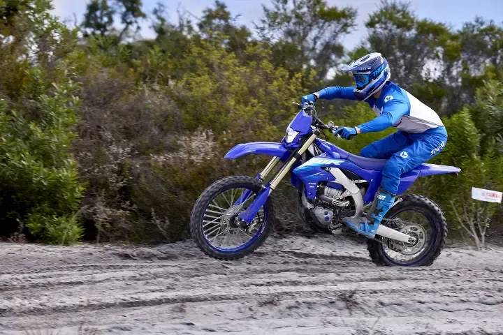 Первый взгляд на Yamaha WR450F 2027 года: галерея — фото 2