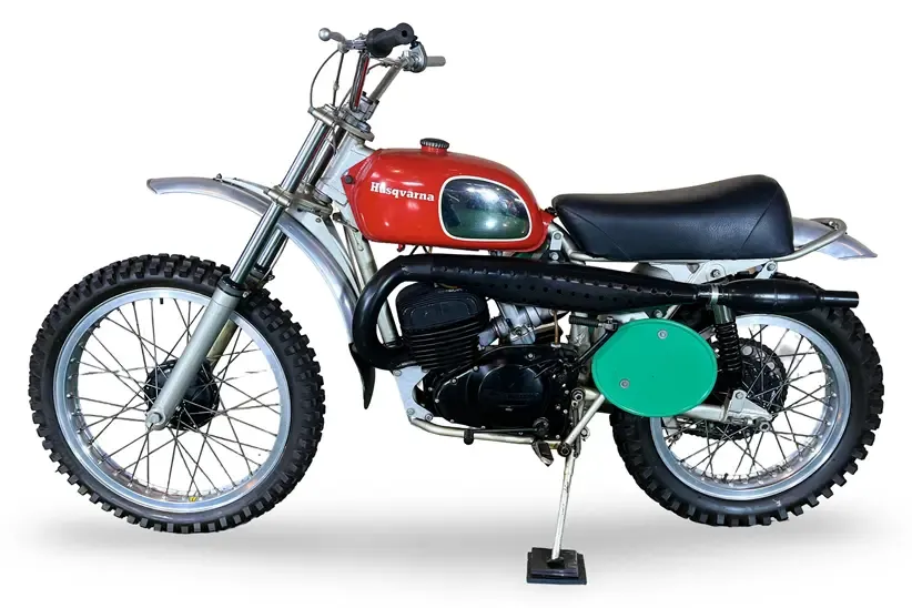 Мотоцикл Husqvarna 1972 года, связанный со Стивом Маккуином, выставят на аукцион в Стаффорде — фото 2