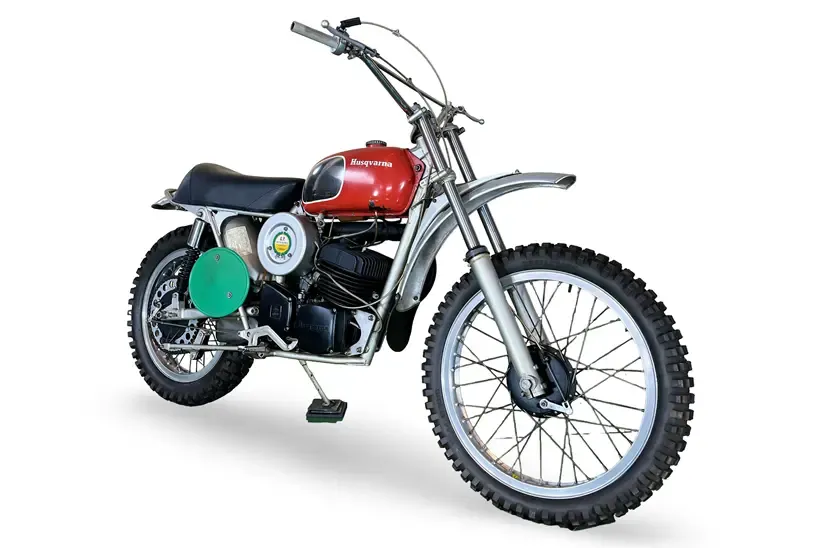 Мотоцикл Husqvarna 1972 года, связанный со Стивом Маккуином, выставят на аукцион в Стаффорде — фото 3
