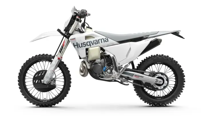 Husqvarna представила эндуро-флагман 2027 TE 300 Pro: заводской тюнинг и белая рама — фото 4